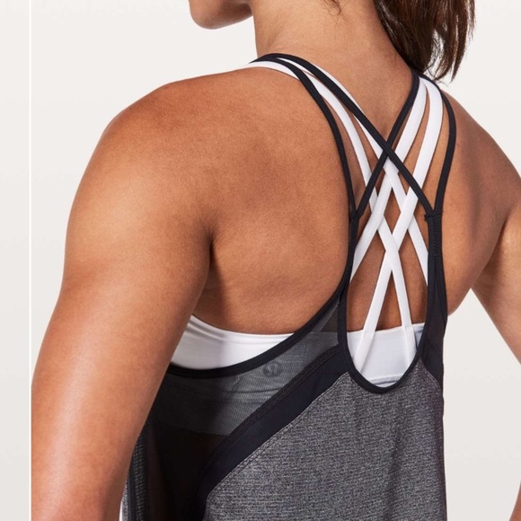 Lululemon run off route tank - Picture 3 of 5